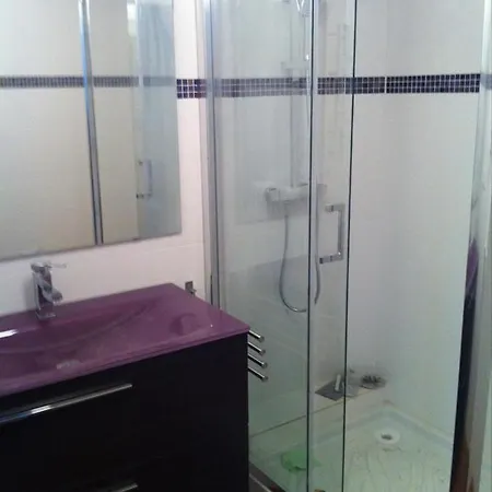 Le Grand Boise Apartment *